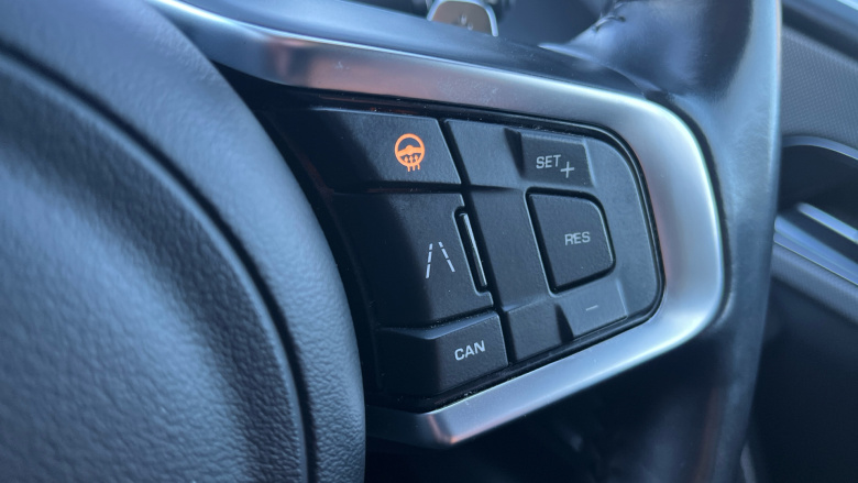 Jaguar F-Pace 2.0d [240] Chequered Flag 5dr Auto AWD Diesel Estate